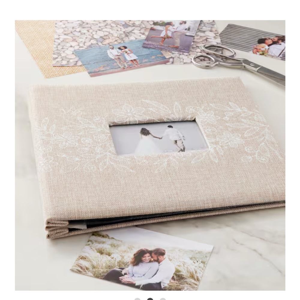 NWT Floral Burlap Scrapbook Album by Recollections! Sz: 12”x12”